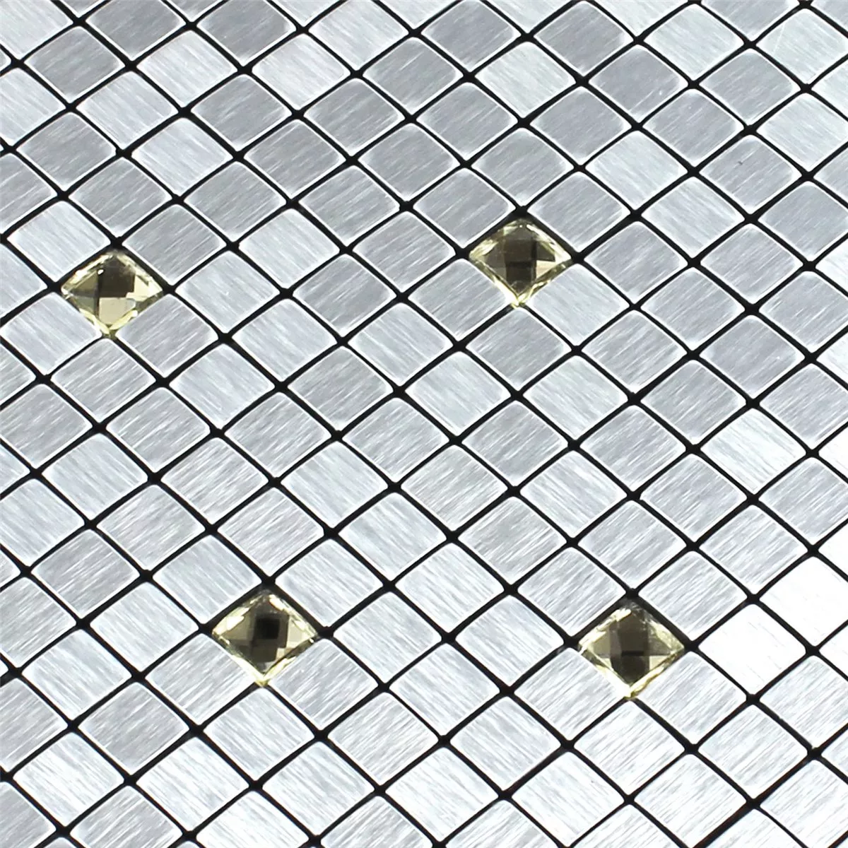 Muster von Mosaikfliesen Glas Metall Silber Gold Diamant 