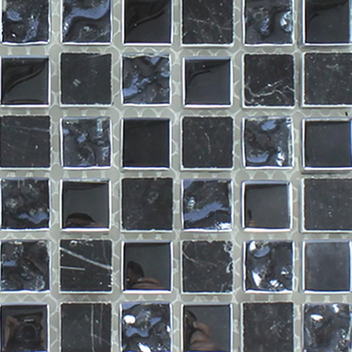 Sample Mozaïektegel Glas Marmer Natuursteen Zwart Fluitspelend