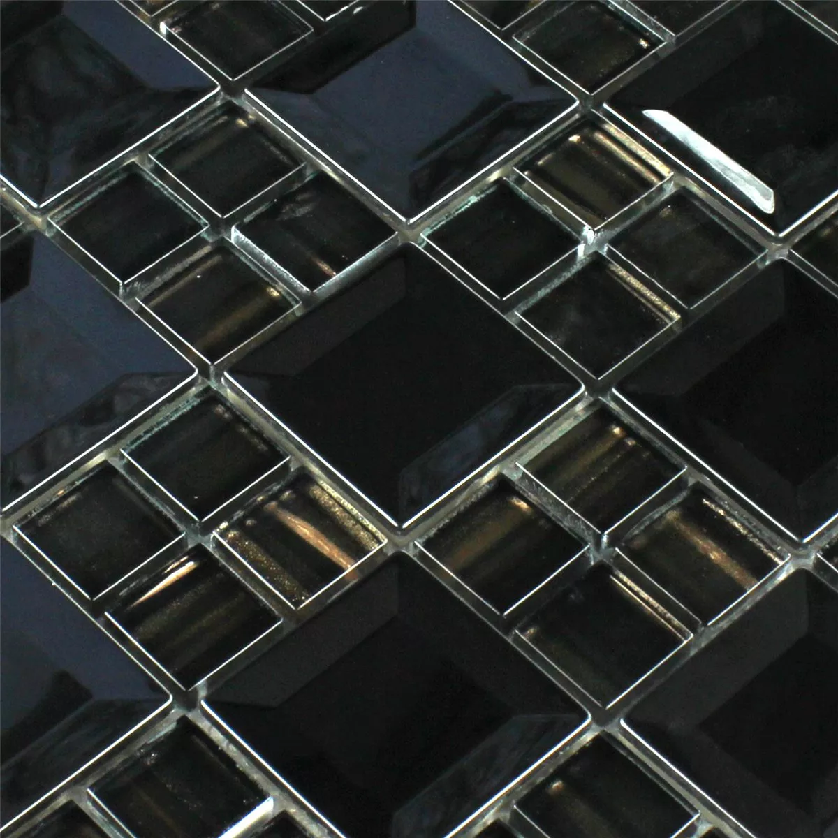 Muster von Mosaikfliesen Edelstahl Metall Schwarz