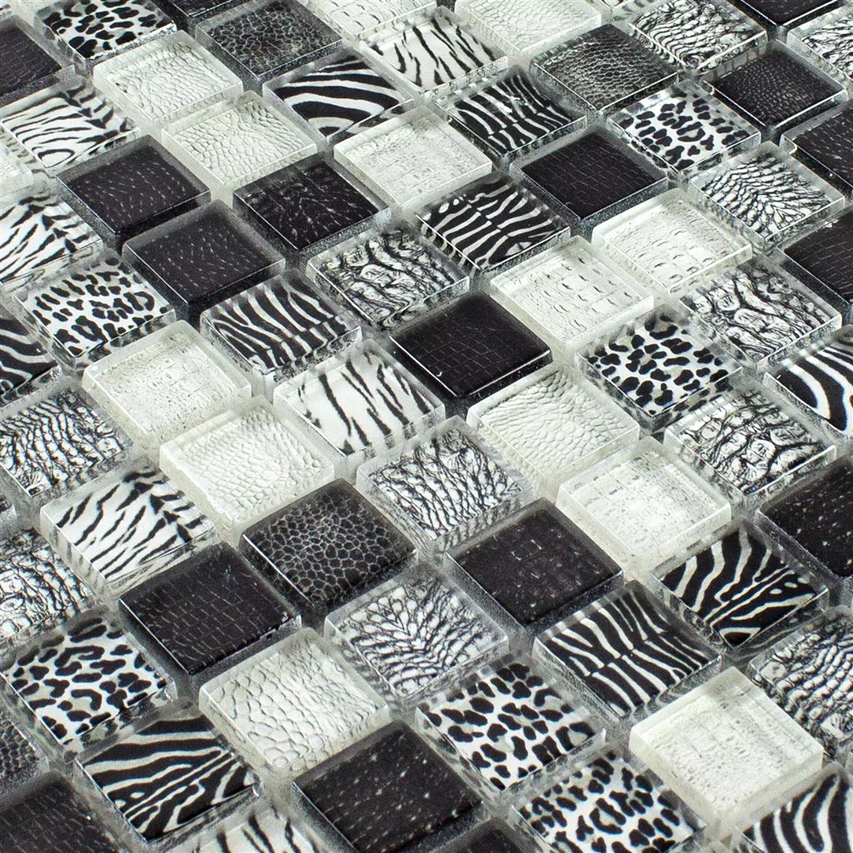 Muster von Glasmosaik Fliesen Safari Schwarz 23