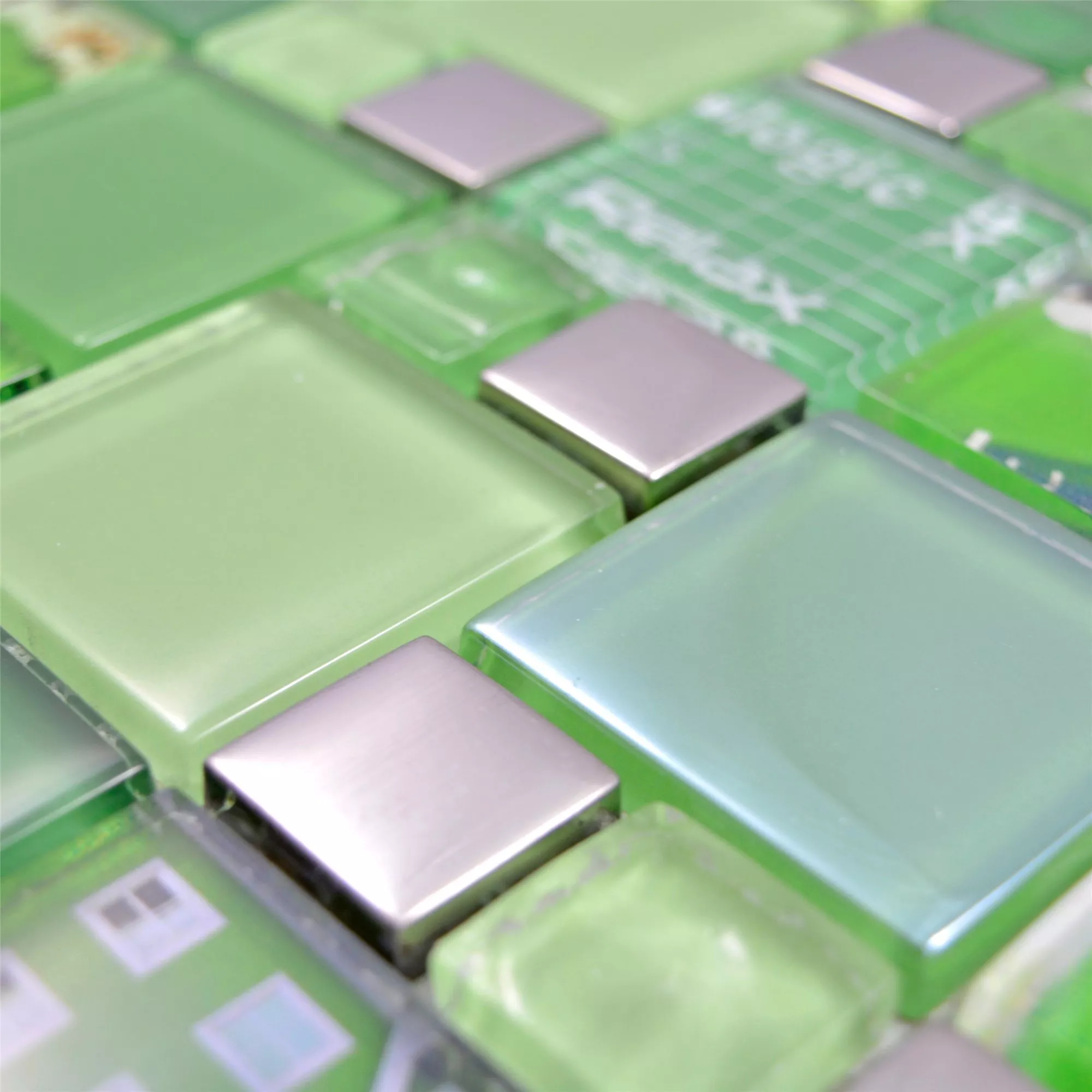 Próbka Mozaika Szklana Płytki Nemesis Zielony Srebrny