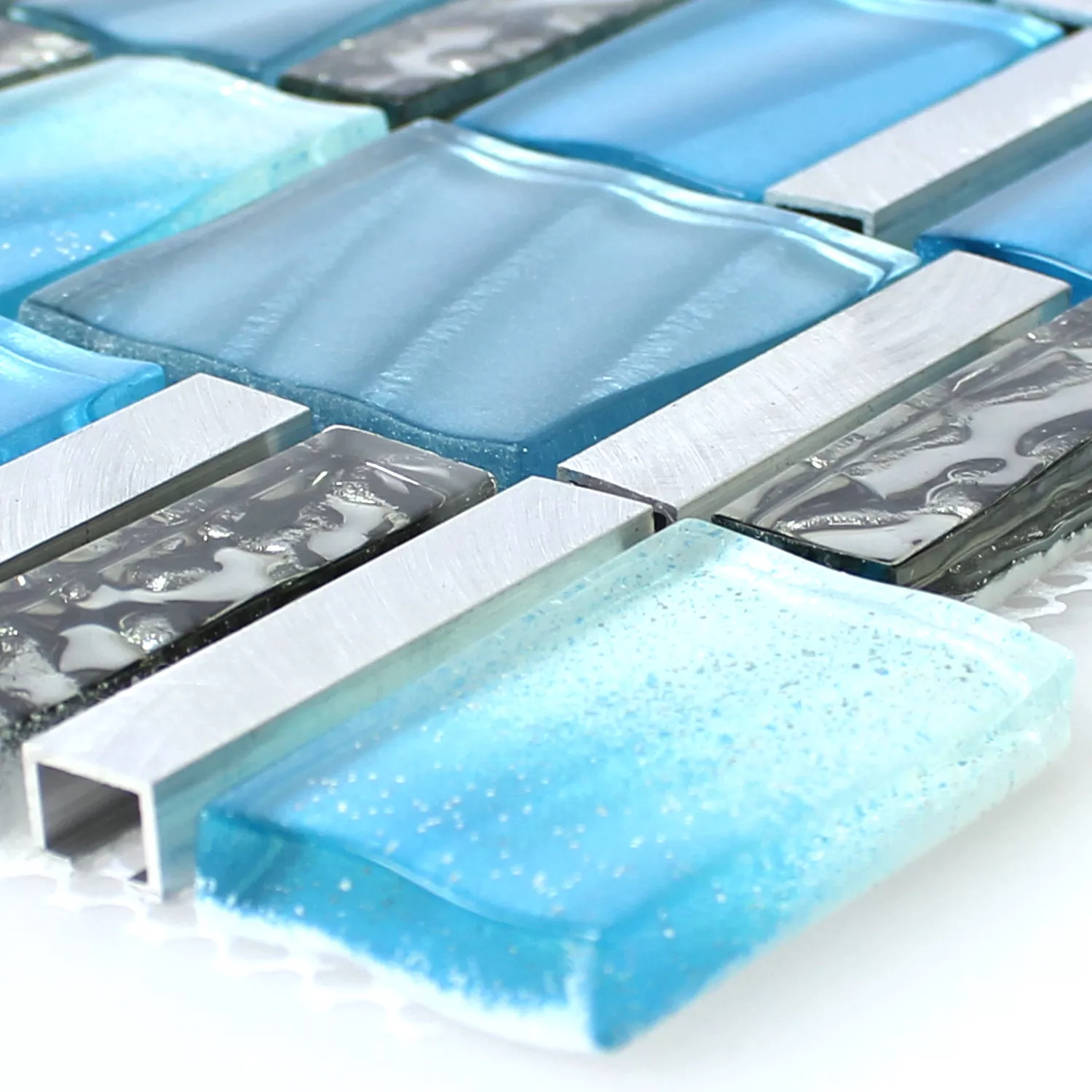 Mozaïektegel Glas Aluminium Blauw Zilver Mix