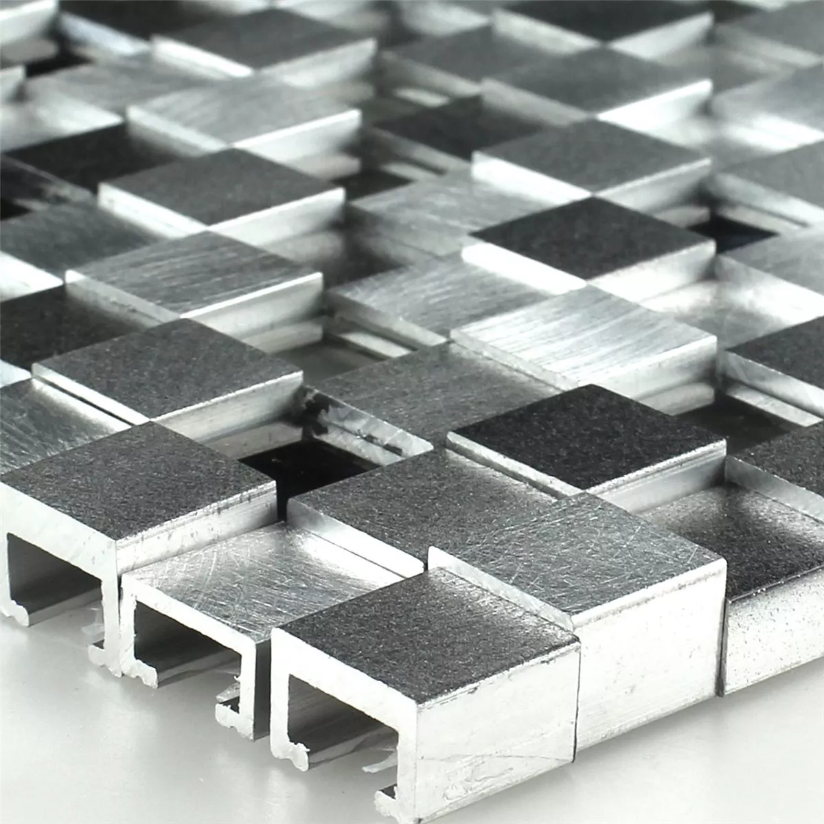 Mosaikfliesen Aluminium Glas 3D Design Black Mix