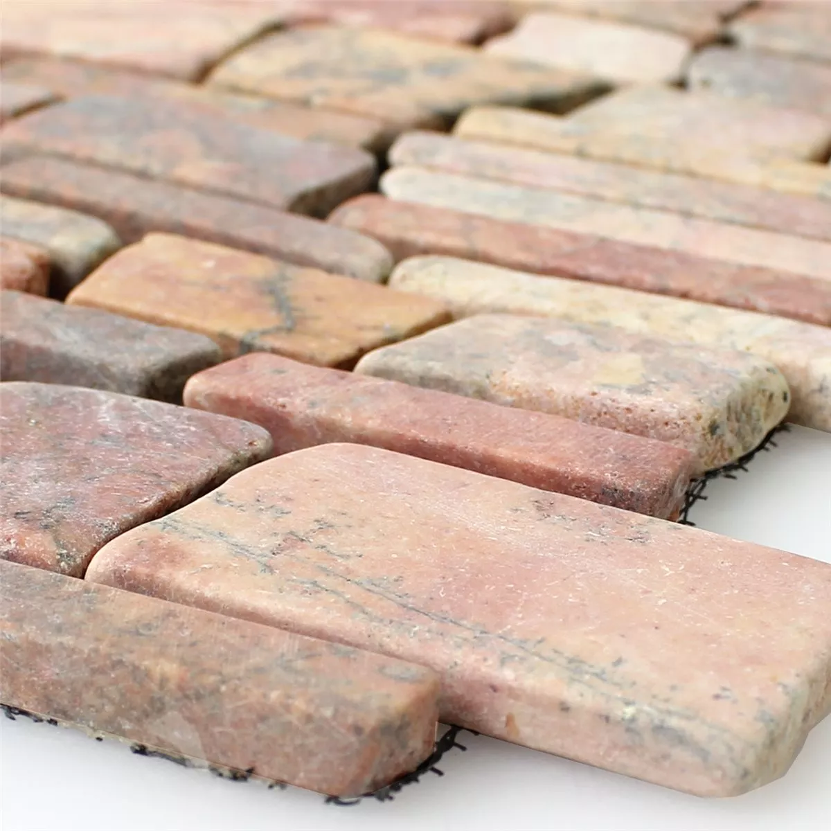 Muster von Mosaikfliesen Marmor Naturstein Brick Rosso Verona