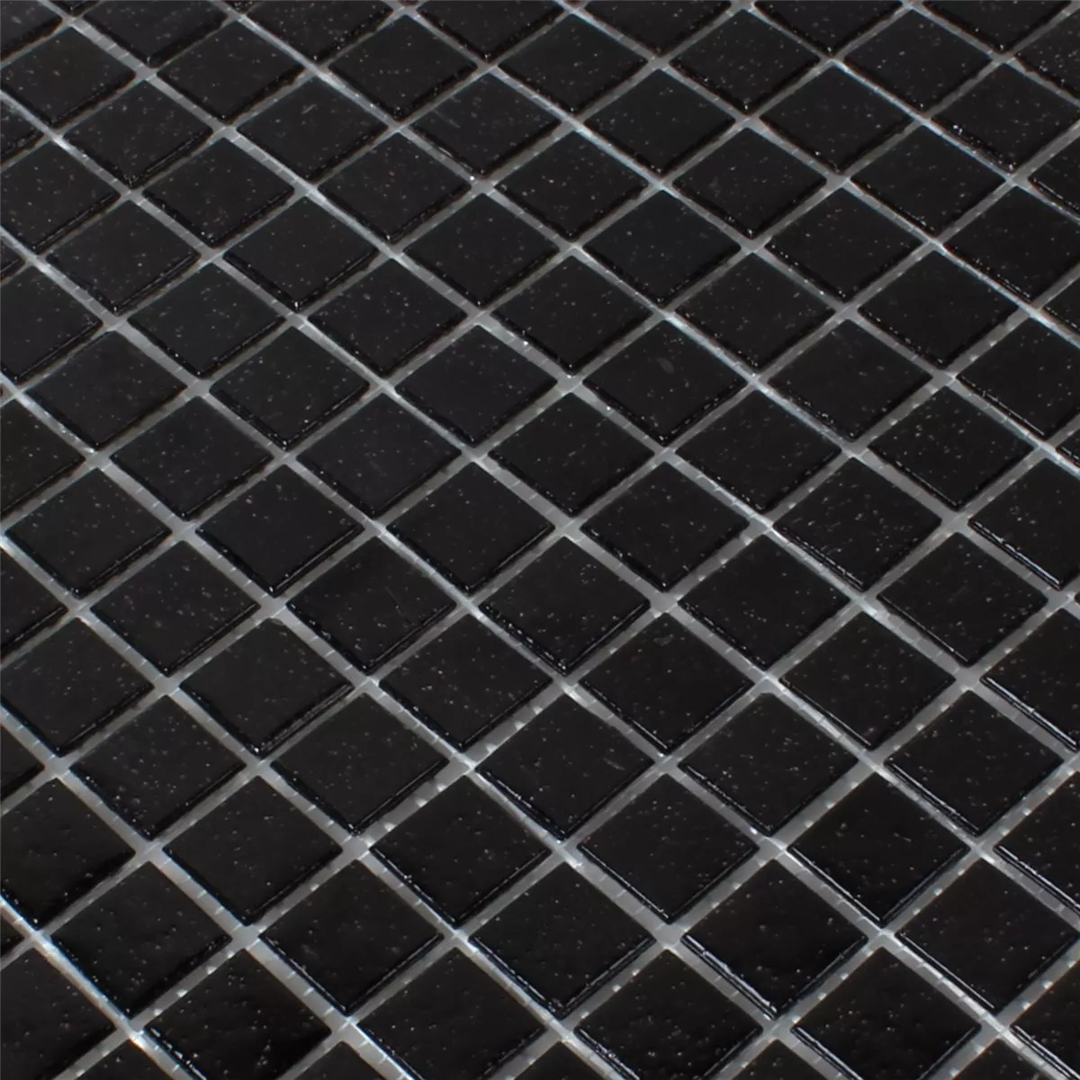 Muster von Glasmosaik Fliesen Schwarz Uni
