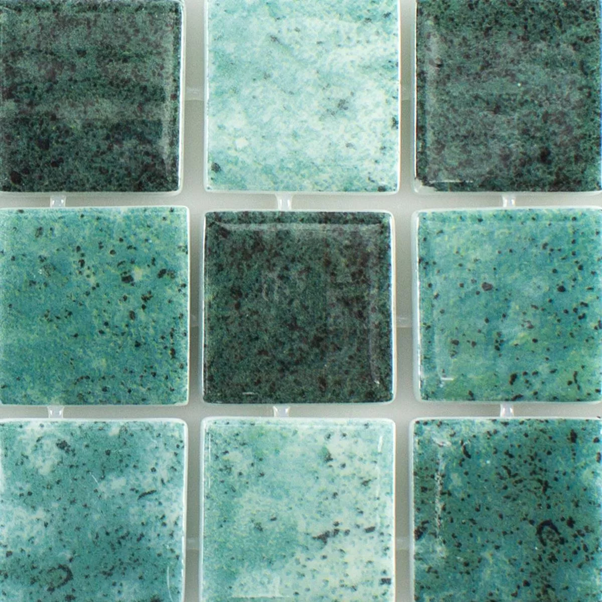 Padrão de Mosaico de Piscina de Vidro Baltic Verde